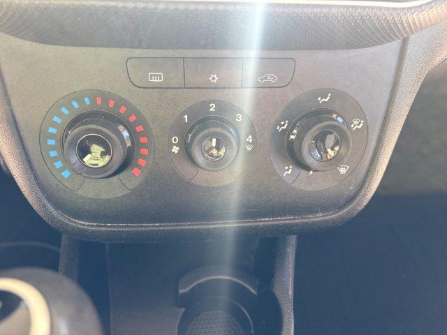 FIAT Punto 1.2 8V 5 porte OK NEOP POCHI CHILOMETRI EURO 5