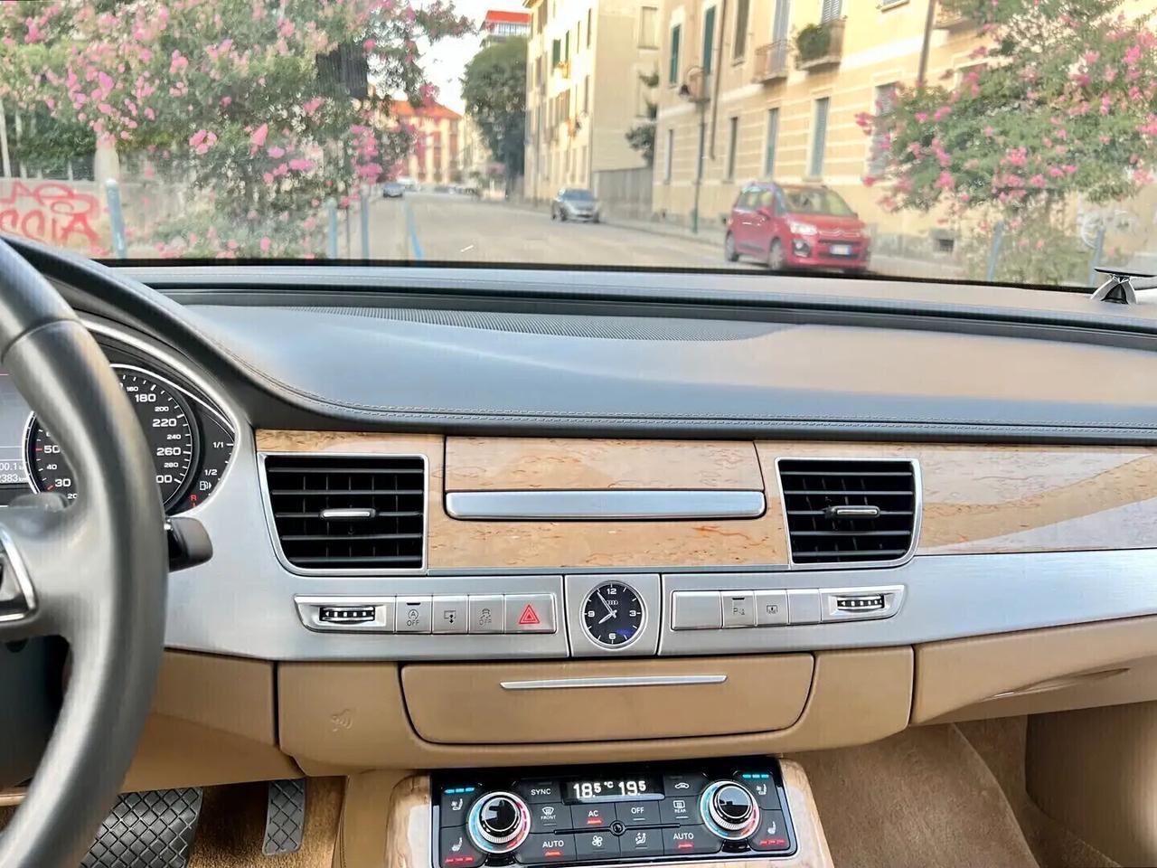 Audi A8 Lunga 6.3 W12 FSI 500cv Tiptornic8 Quattro