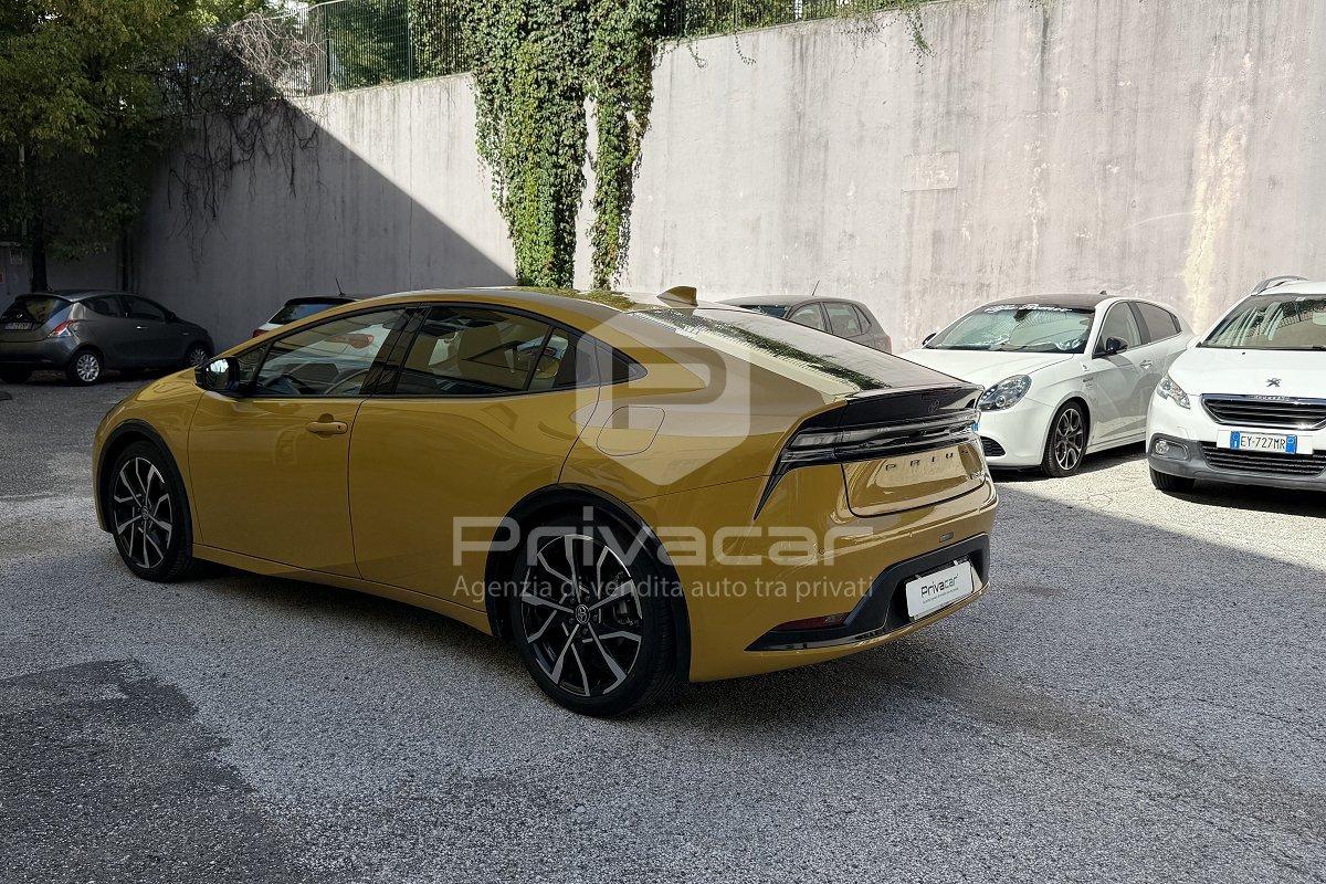 TOYOTA Prius 2.0 Plug-in Hybrid Lounge