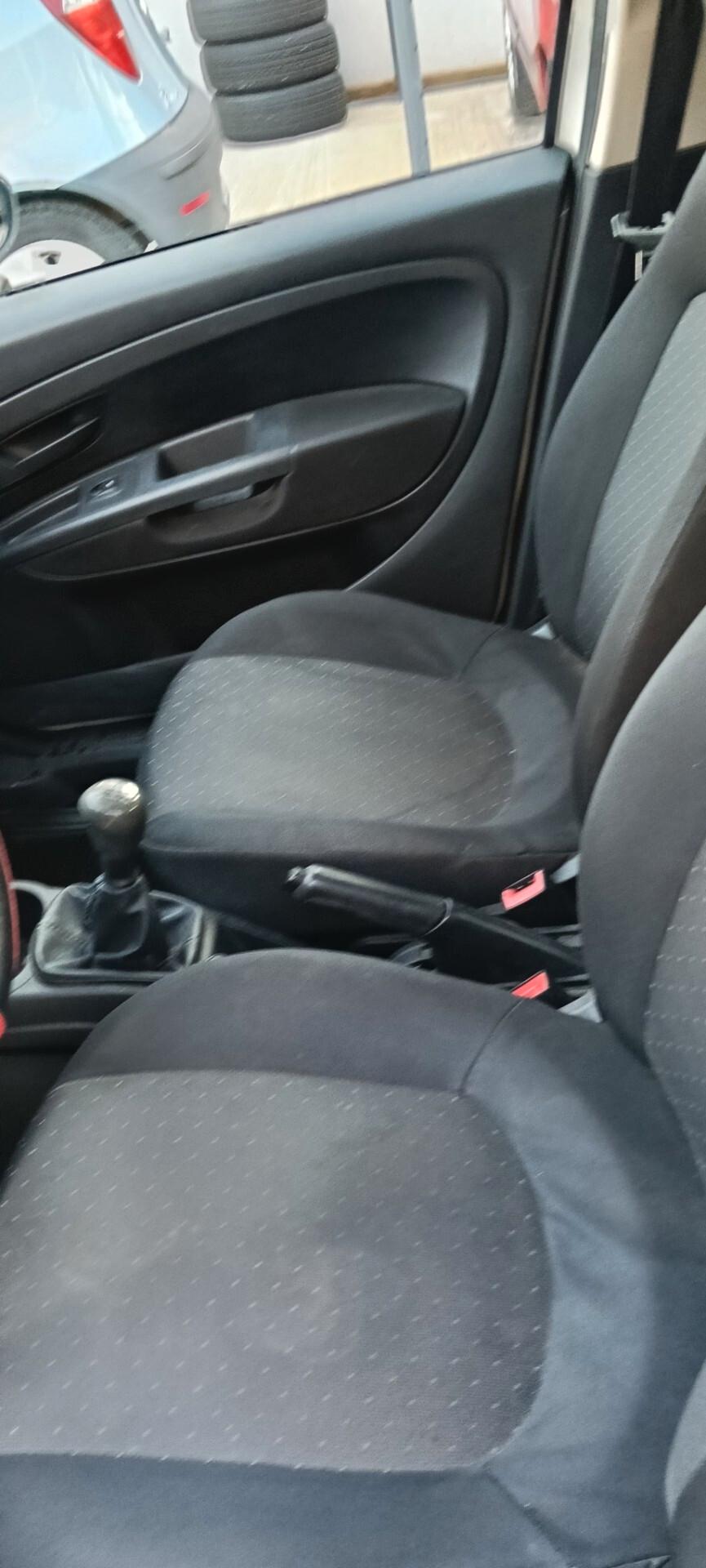 Fiat Grande Punto 1.3 MJT 75 CV 3 porte Dynamic