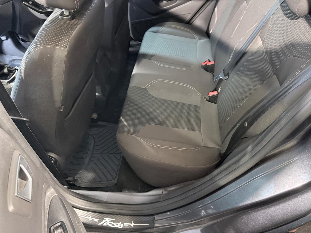 Ford Fiesta 1.4 5p. Bz.- GPL Titanium