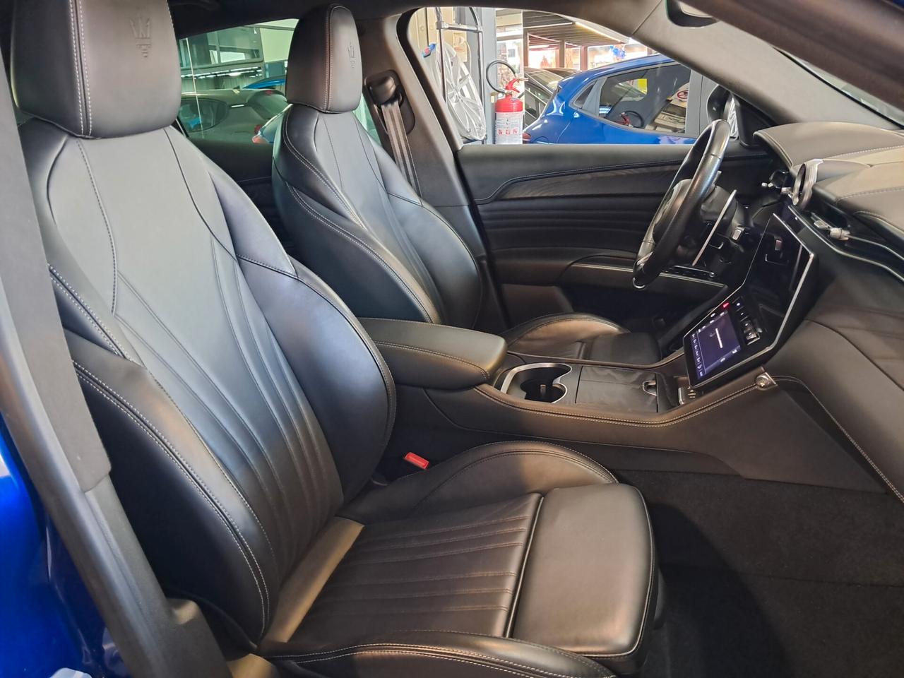 Maserati Grecale MHEV 330 cv AWD Modena