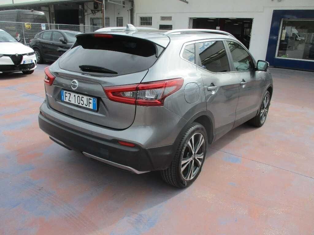 Nissan Qashqai 1.5dCi *FULL OPT-68000KM* daVETRINA