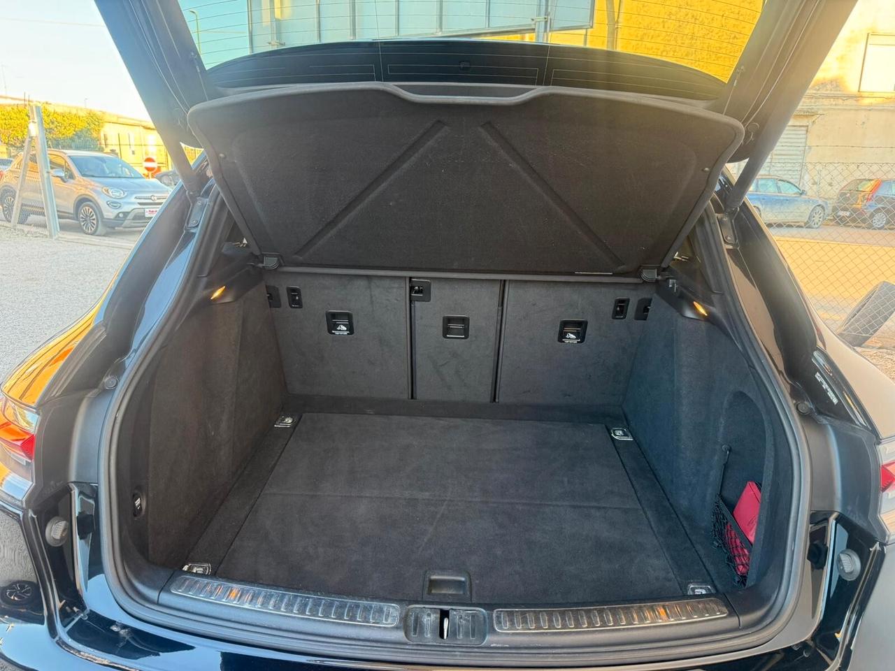 Porsche Macan 2.0 245cv