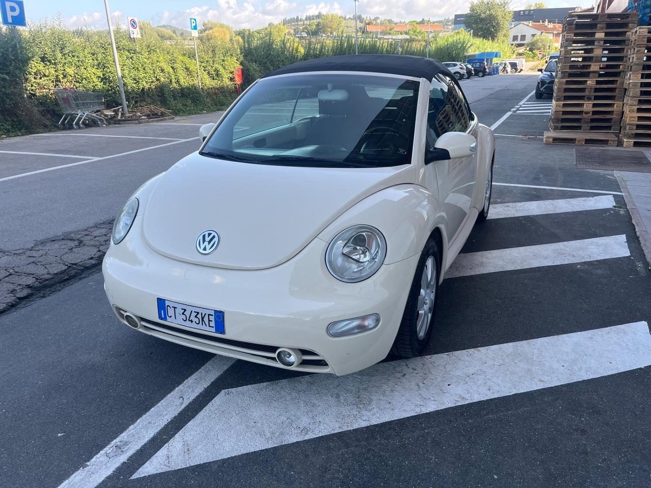 Volkswagen New Beetle 1.6 Cabrio 135.000 KM