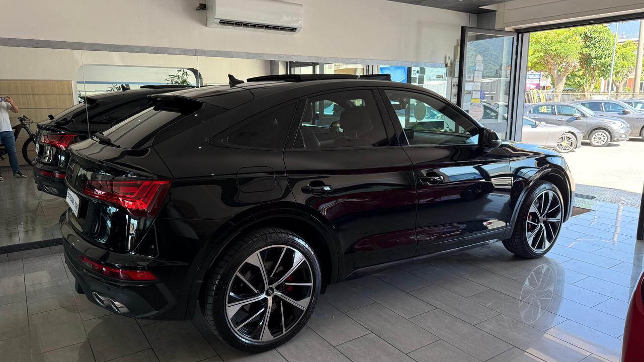 AUDI SQ5 SPORTBACK TETTO IDENTITY BLACK
