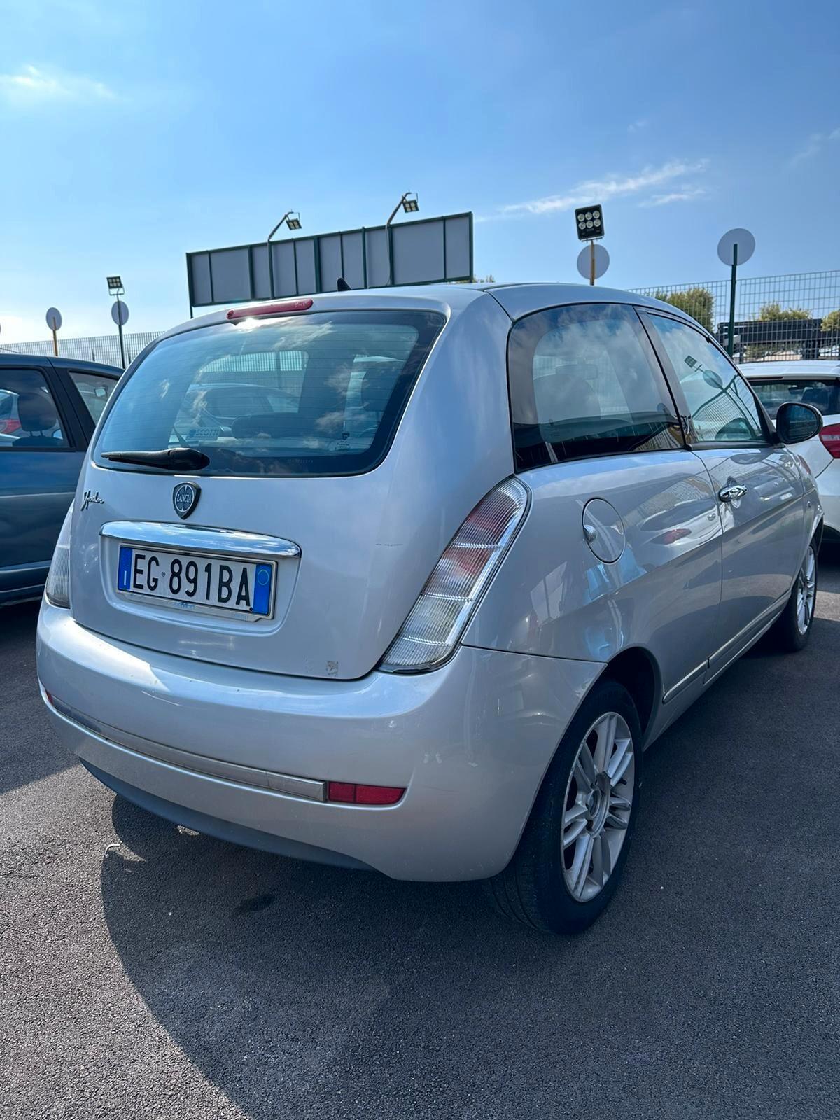 Lancia Ypsilon 1.2 69 CV Elle