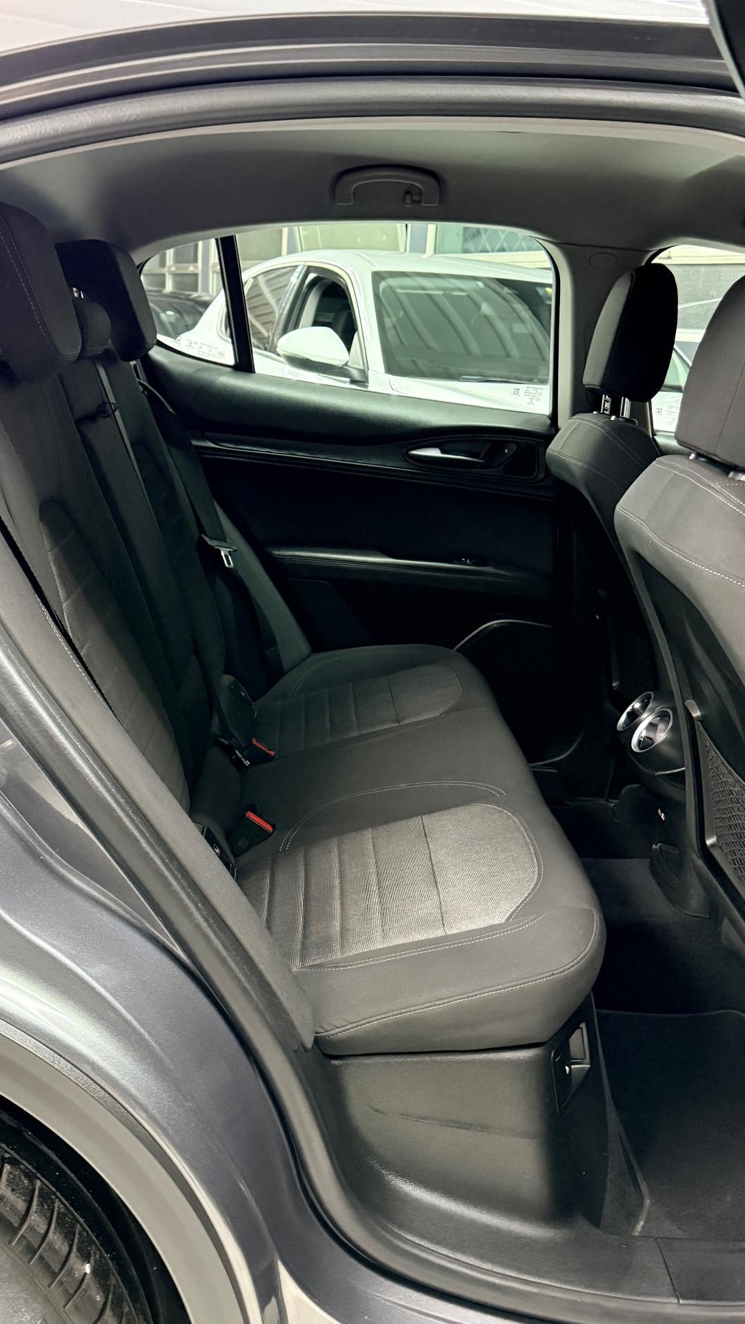 Alfa Romeo Stelvio 2.2 Turbodiesel 180 CV AT8 RWD Executive