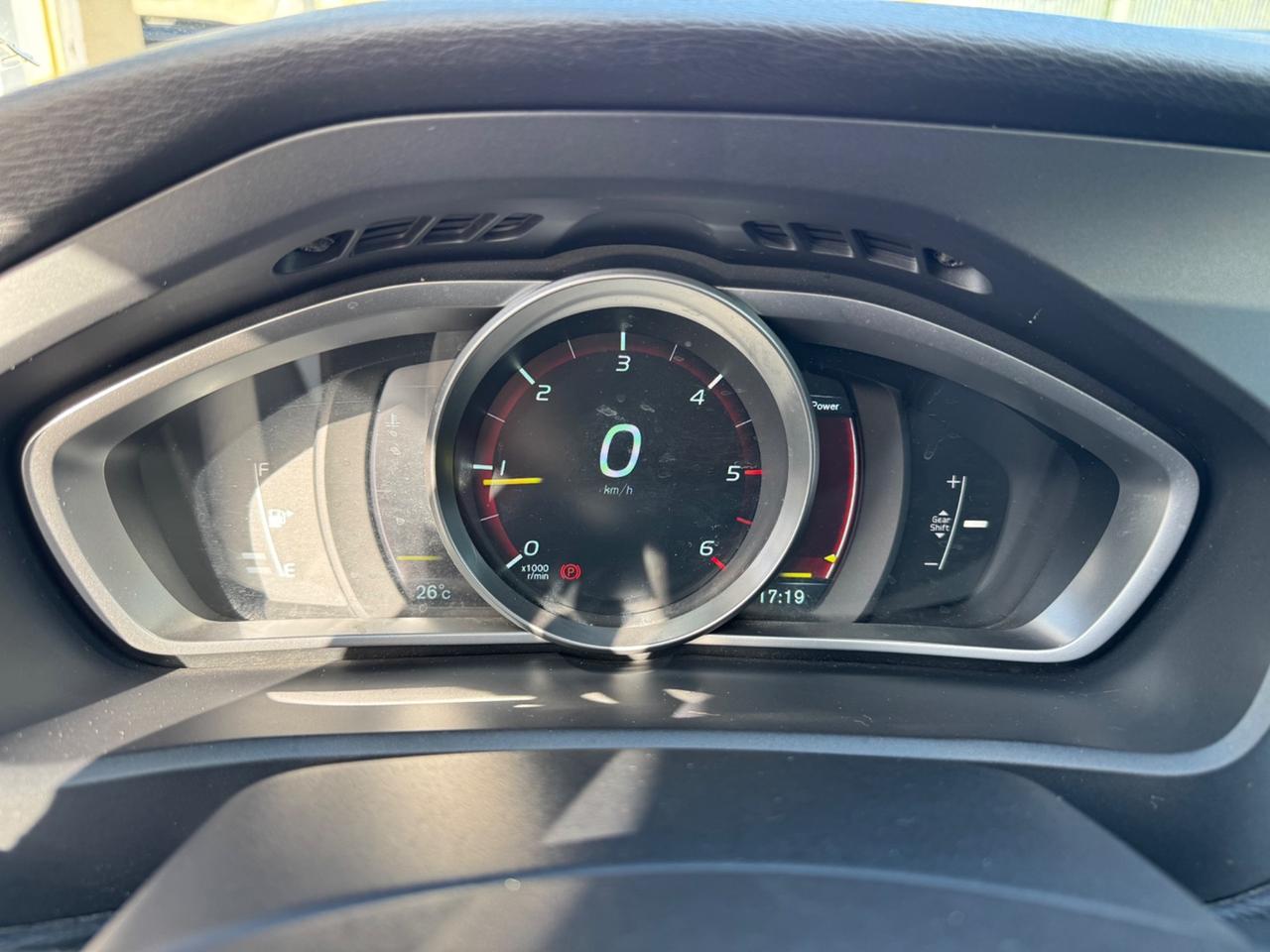 Volvo V40 D2 1.6 diesel R-design NAVI Block Shaft