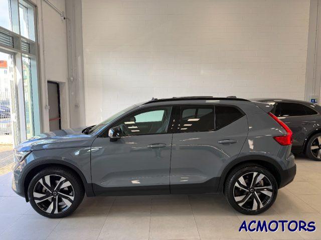 VOLVO XC40 B3 automatico Ultimate Dark