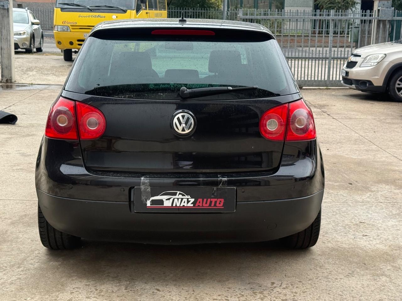 Volkswagen Golf 2.0 16V FSI 5p. Sportline