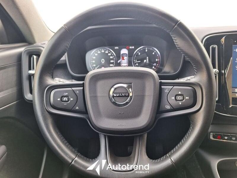 Volvo XC40 D3 150 CV Automatica NAVI LED Momentum Core