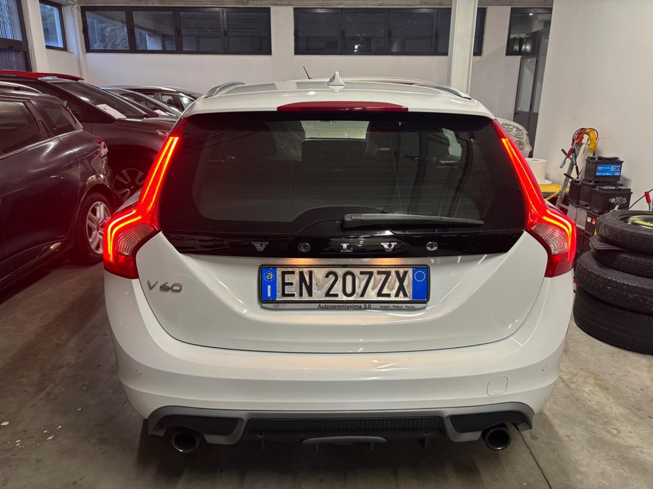 Volvo V60 D2 1.6 AUTOMATIC Summum GANCIO TRAINO