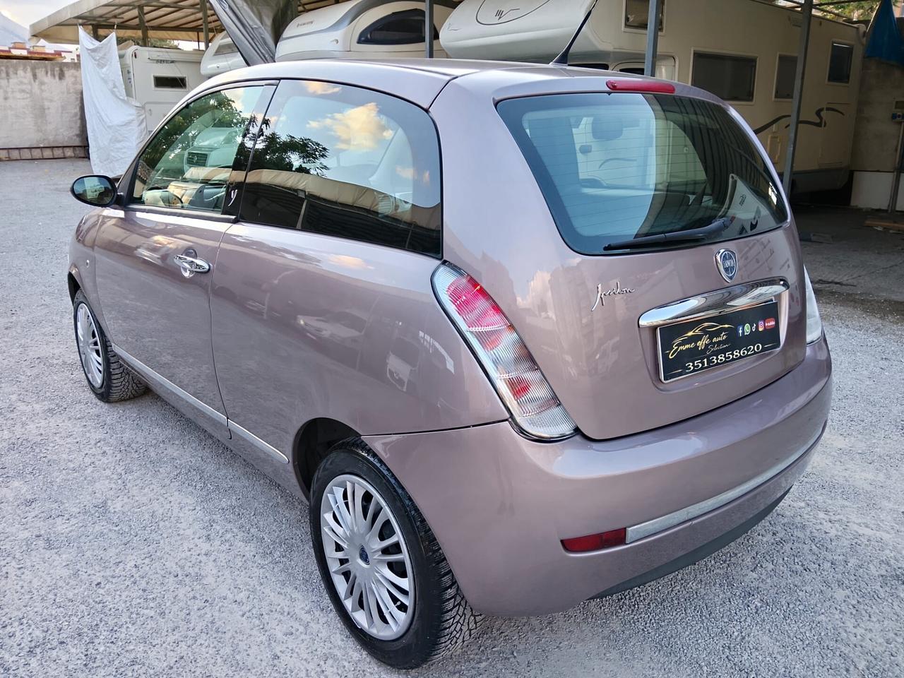 Lancia Ypsilon 1.2 Oro PARI AL NUOVO LEGGI