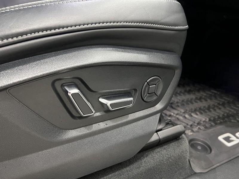 Audi Q8 Q8 55 TFSI quattro tiptronic Sport PHEV