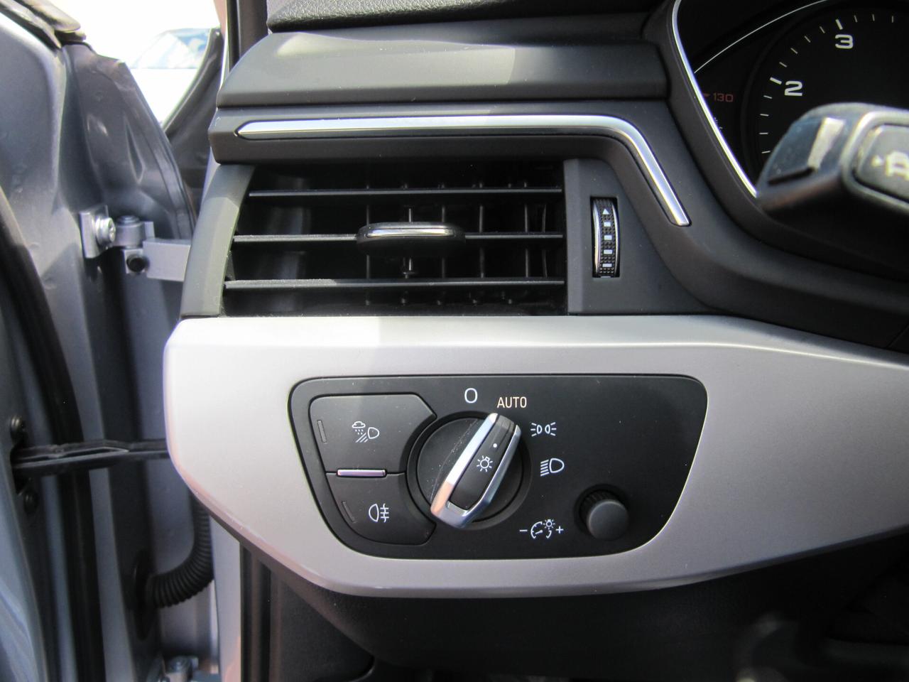 Audi A4 Avant 40 TDI quattro S tronic Business - automatico
