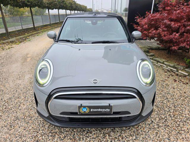 MINI Mini 1.5 Cooper Essential Cabrio