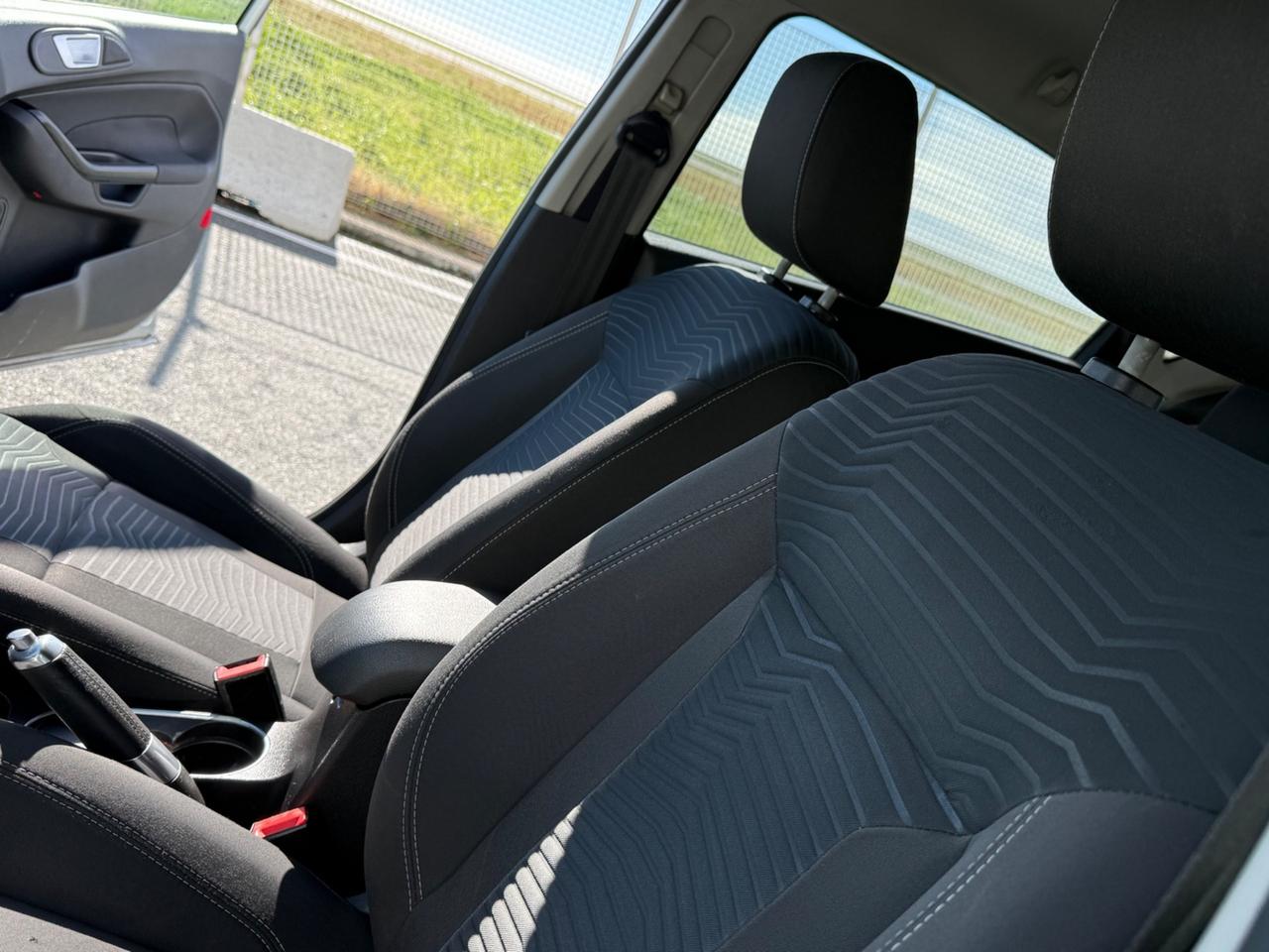 Ford Fiesta 1.4 97 CV - GPL Titanium-FULL