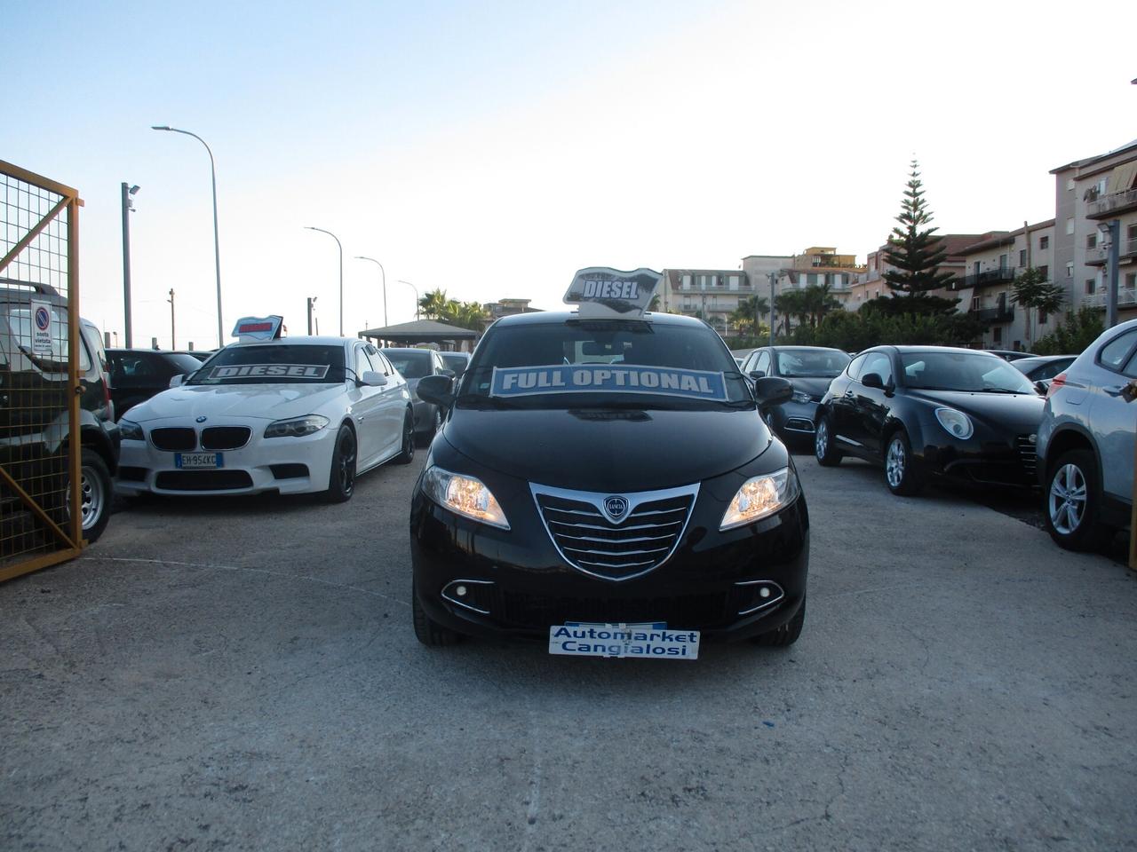 Lancia Ypsilon 1.3 MJT 95 CV 5 porte Platinum