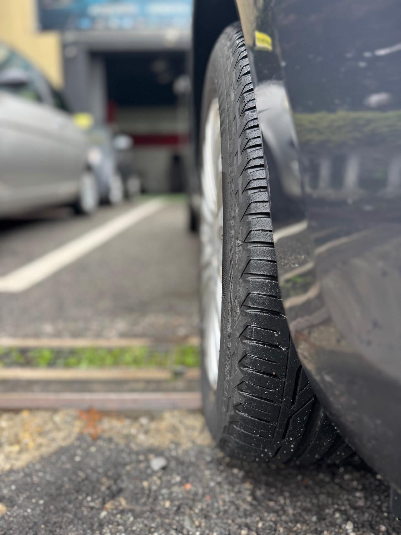 Ford Focus 1.6 (115CV) 5p. Bz.- GPL Titanium