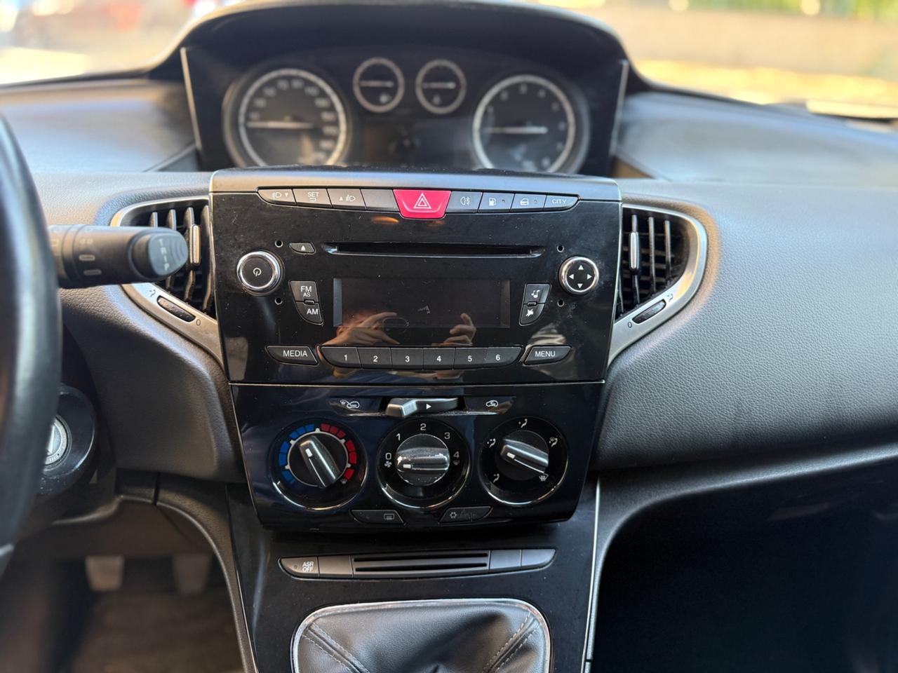 Lancia Ypsilon 1.2 69 CV 5 porte GPL Ecochic Gold