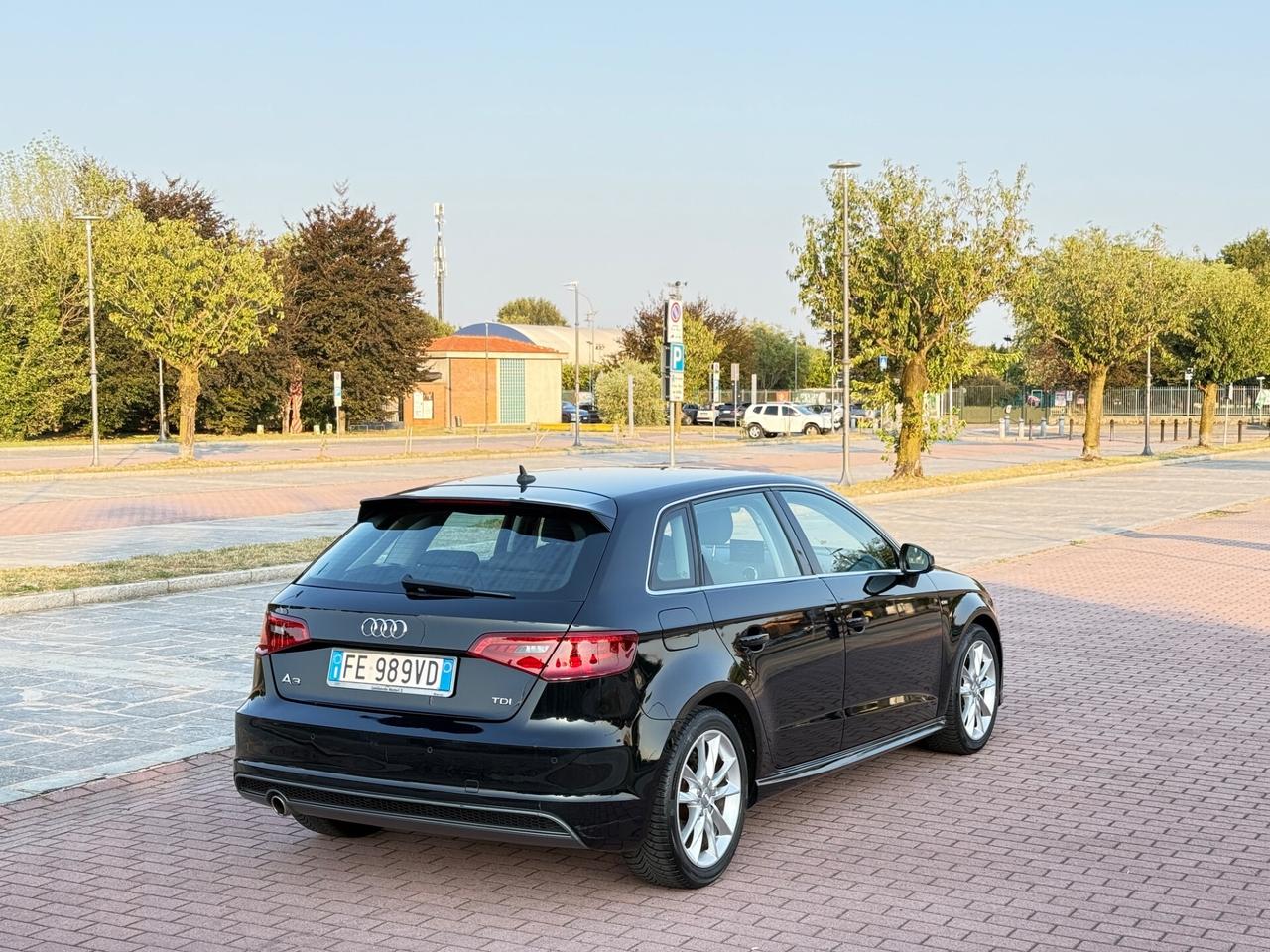 Audi A3 1.6 TDI S tronic