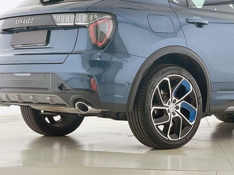 Lynk & Co 01 PHEV
