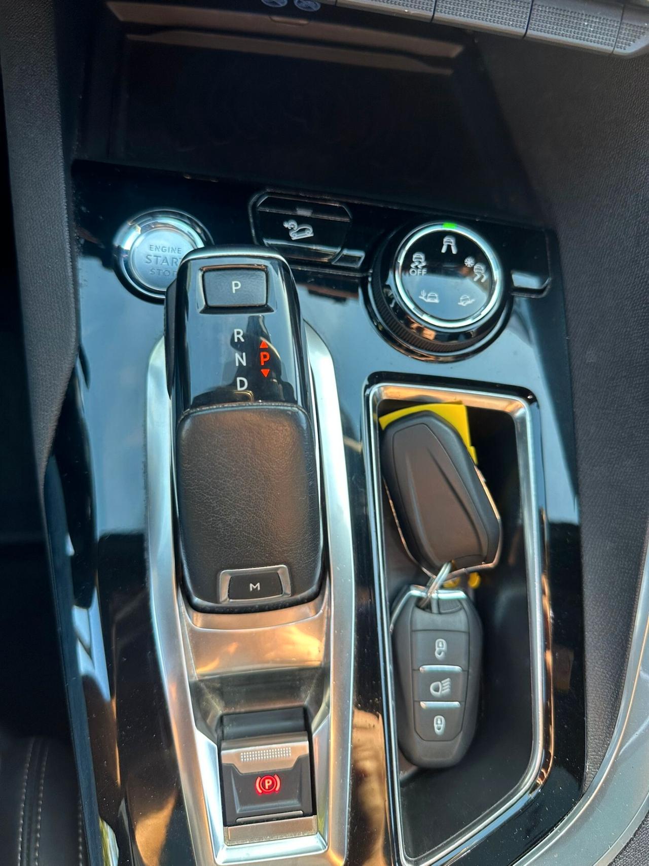 Peugeot 5008 1.5 HDI 130CV GT Line -7 POSTI -TETTO APRIBILE- AUTOMATICO- SUPER FULL