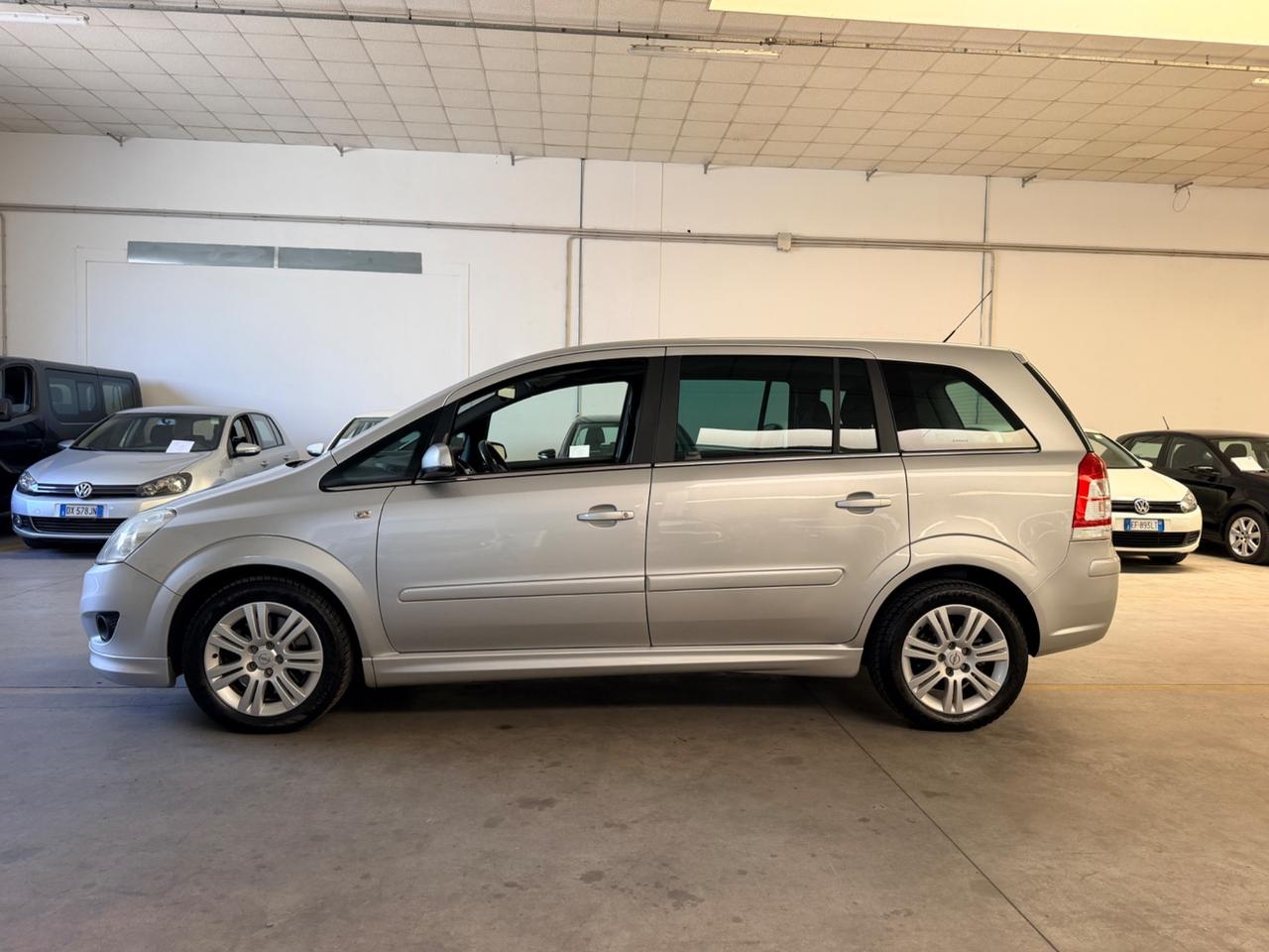 Opel Zafira 1.6 16V ecoM 94CV Cosmo 7 POSTI