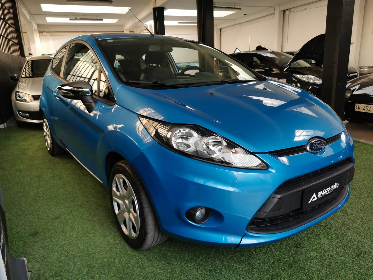 Ford Fiesta 1.2 82CV 3p Titanium GARANZIA 12 MESI