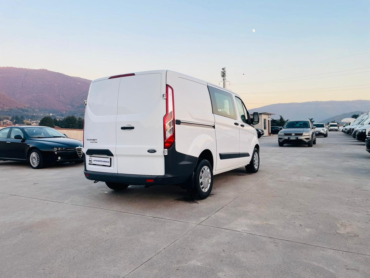 FORD TRANSIT CUSTOM 6 POSTI EURO6B UNICO PROPRIETARIO