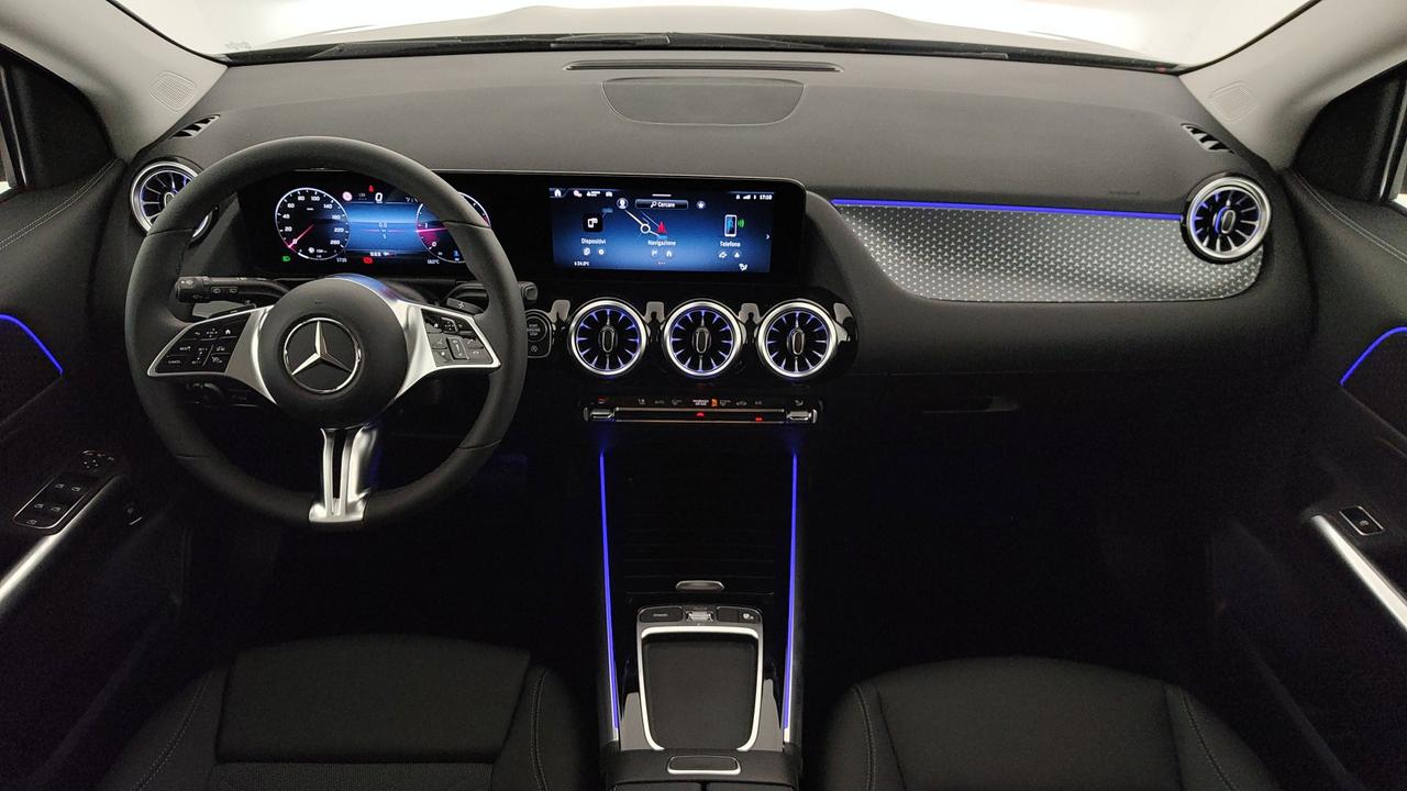 Mercedes-Benz GLA 200 d automatic