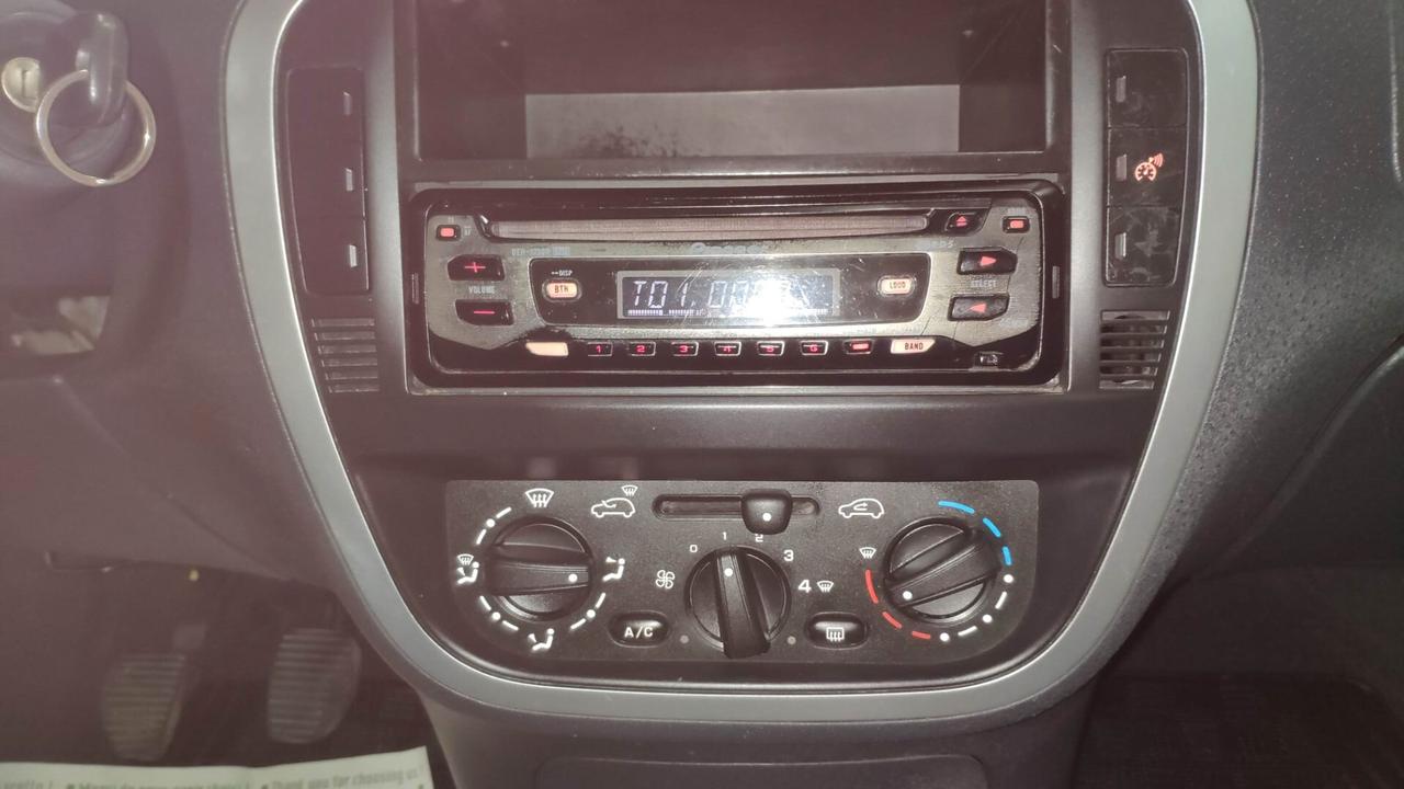 Citroen C2 1.1 Elegance 60 CV 3P