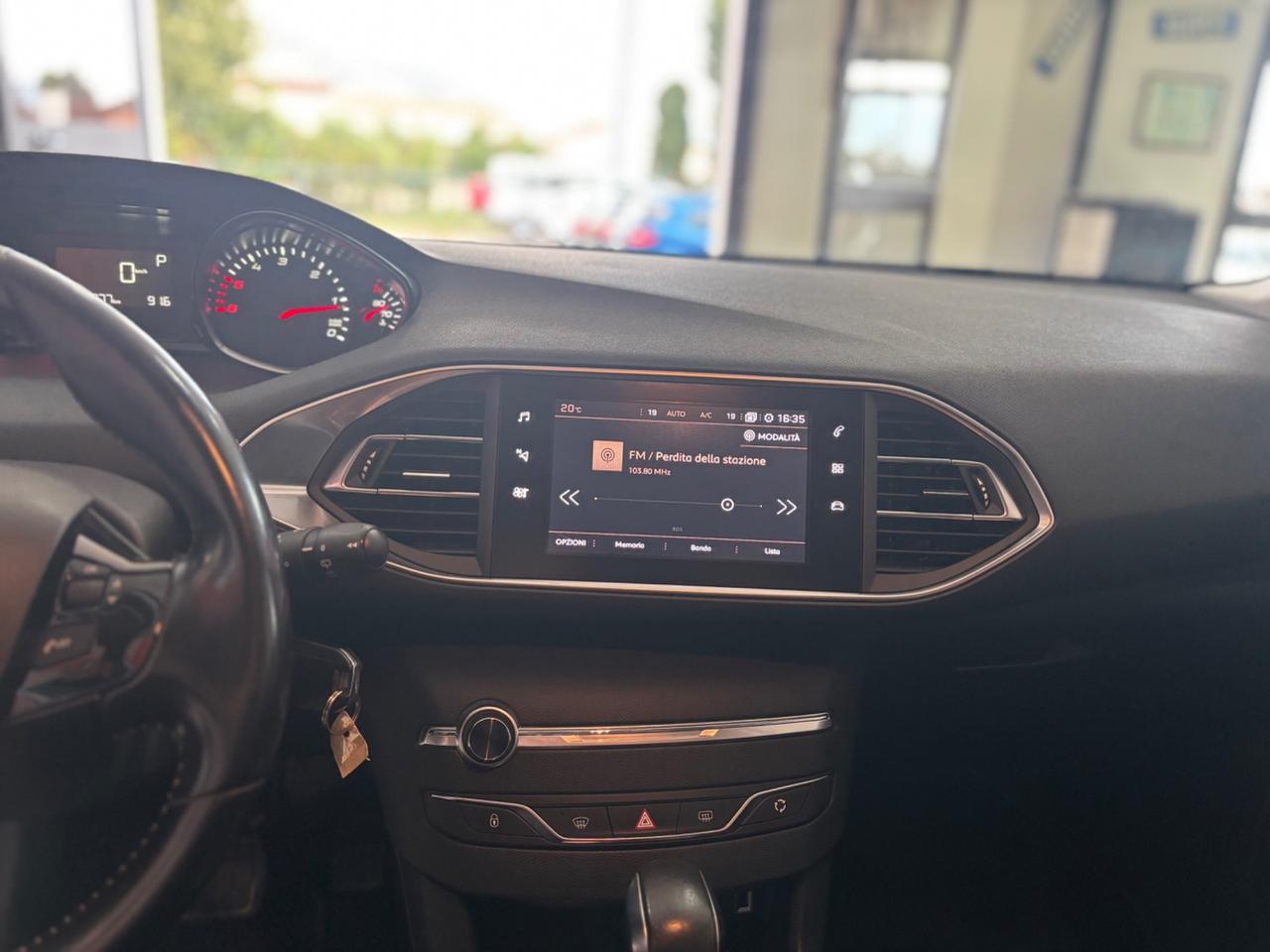 Peugeot 308 BlueHDi 120 S&S EAT6 SW Allure cambio automatico