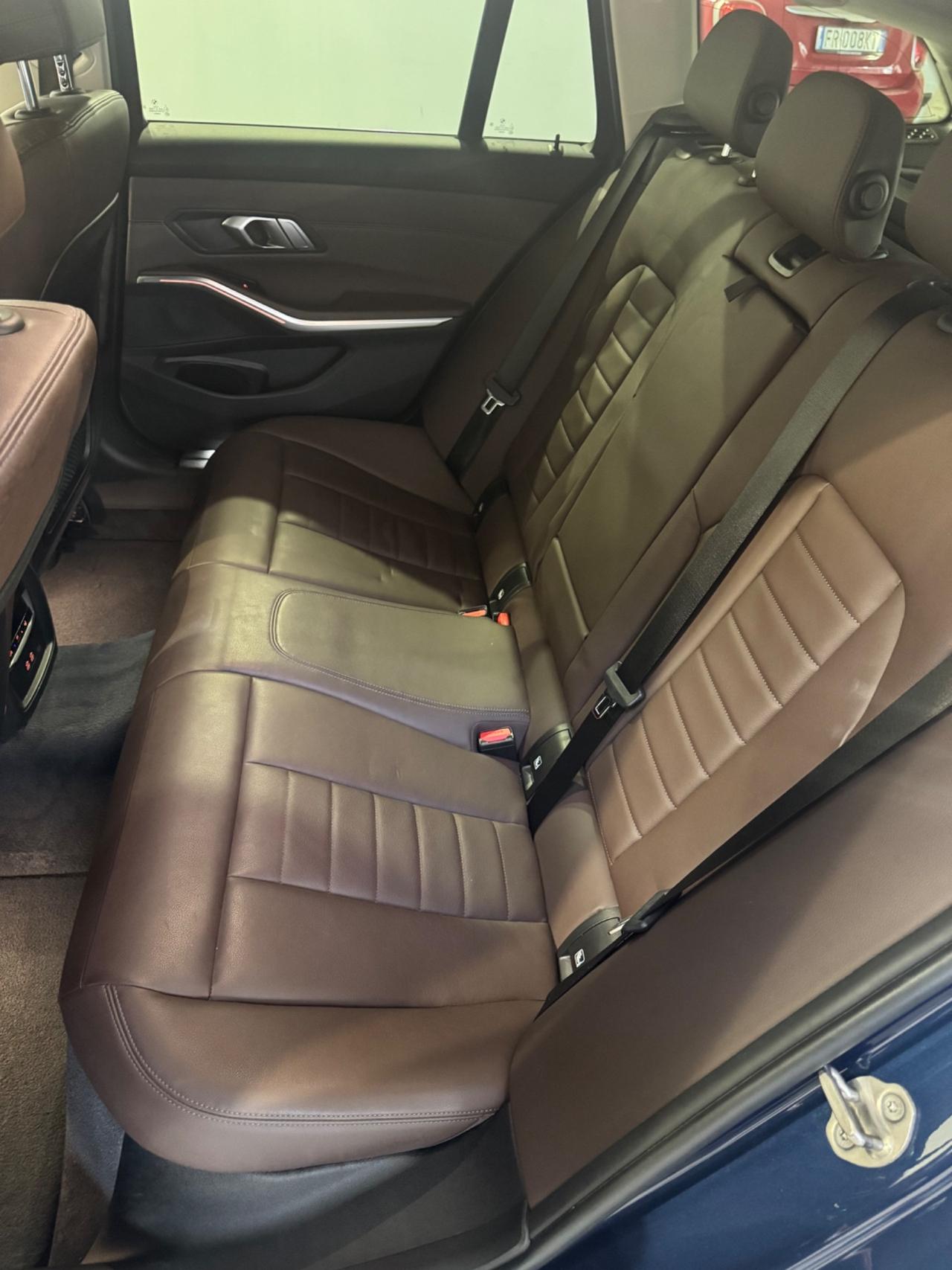 Bmw 320 320i Touring Luxury