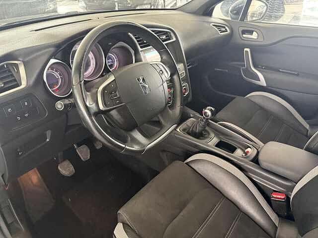 DS DS 4 1.6 BlueHDi 120 CV So Chic