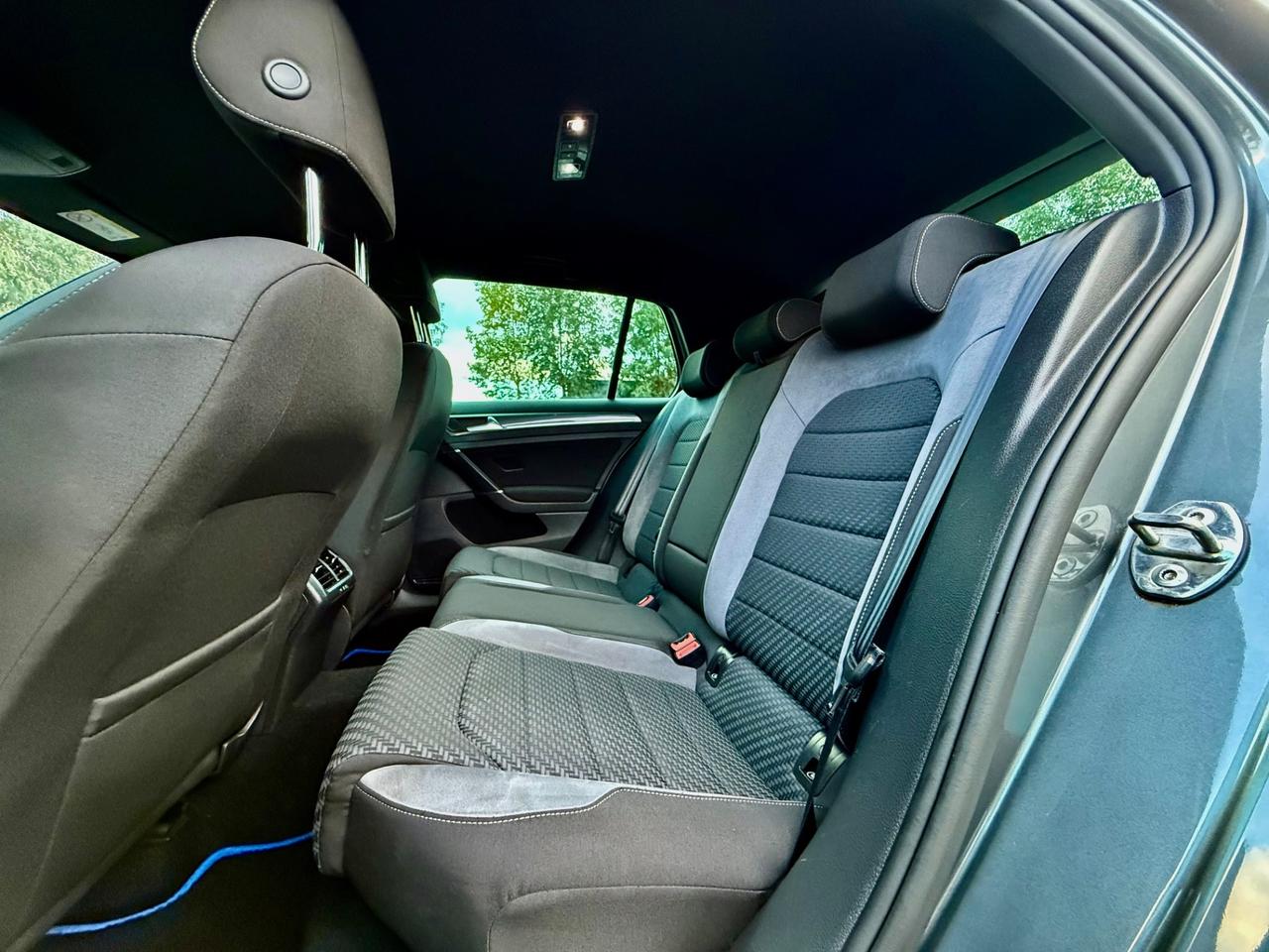 VOLKSWAGEN GOLF 1.6 TDI 115 CV DSG SPORT R LINE