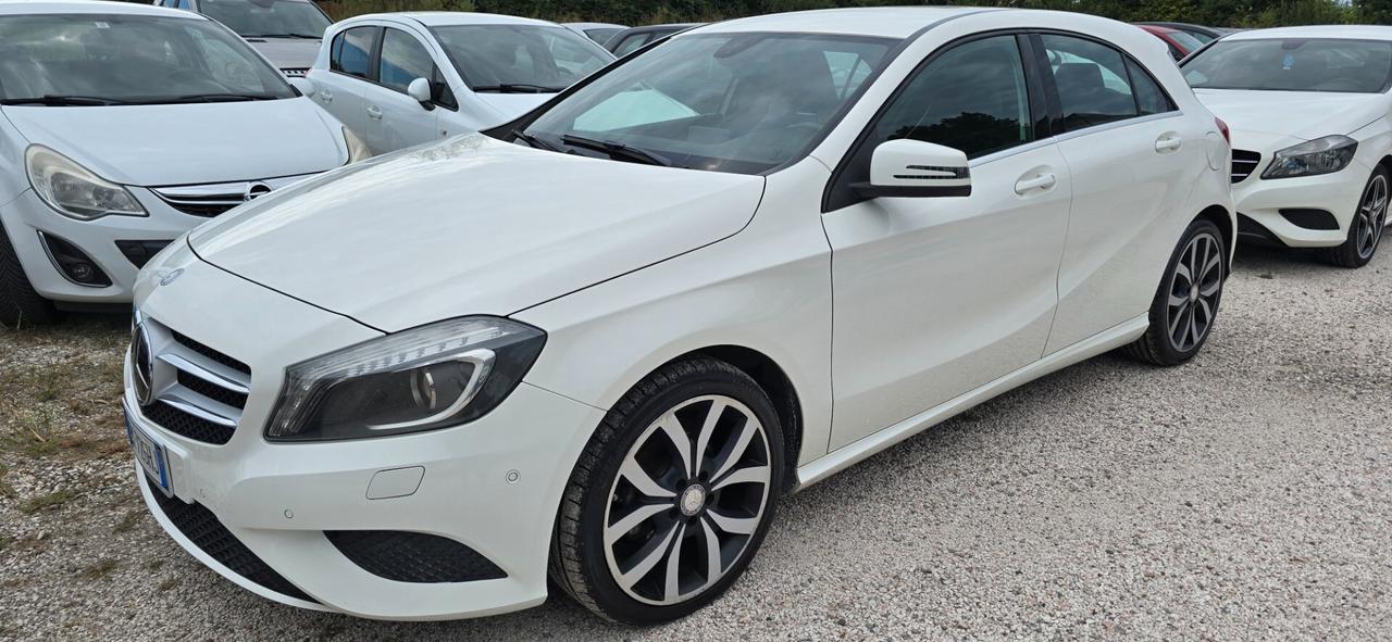 Mercedes-benz A 180 d Automatic Premium