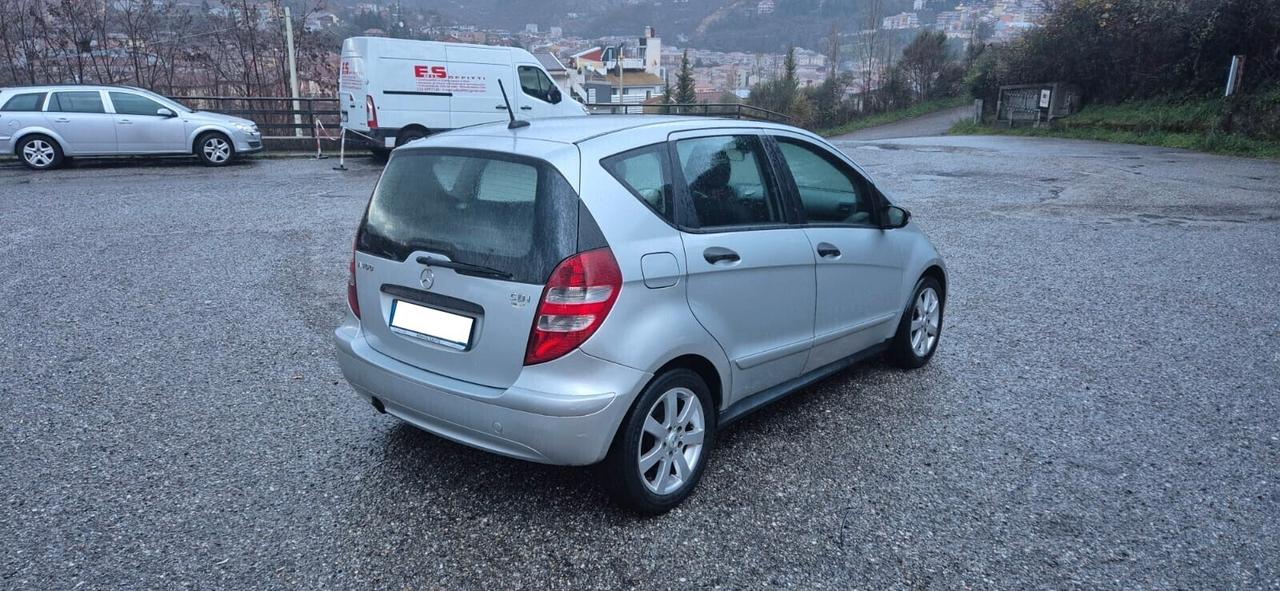 Mercedes-benz A 180 160 CDI Elegance - € 2.499