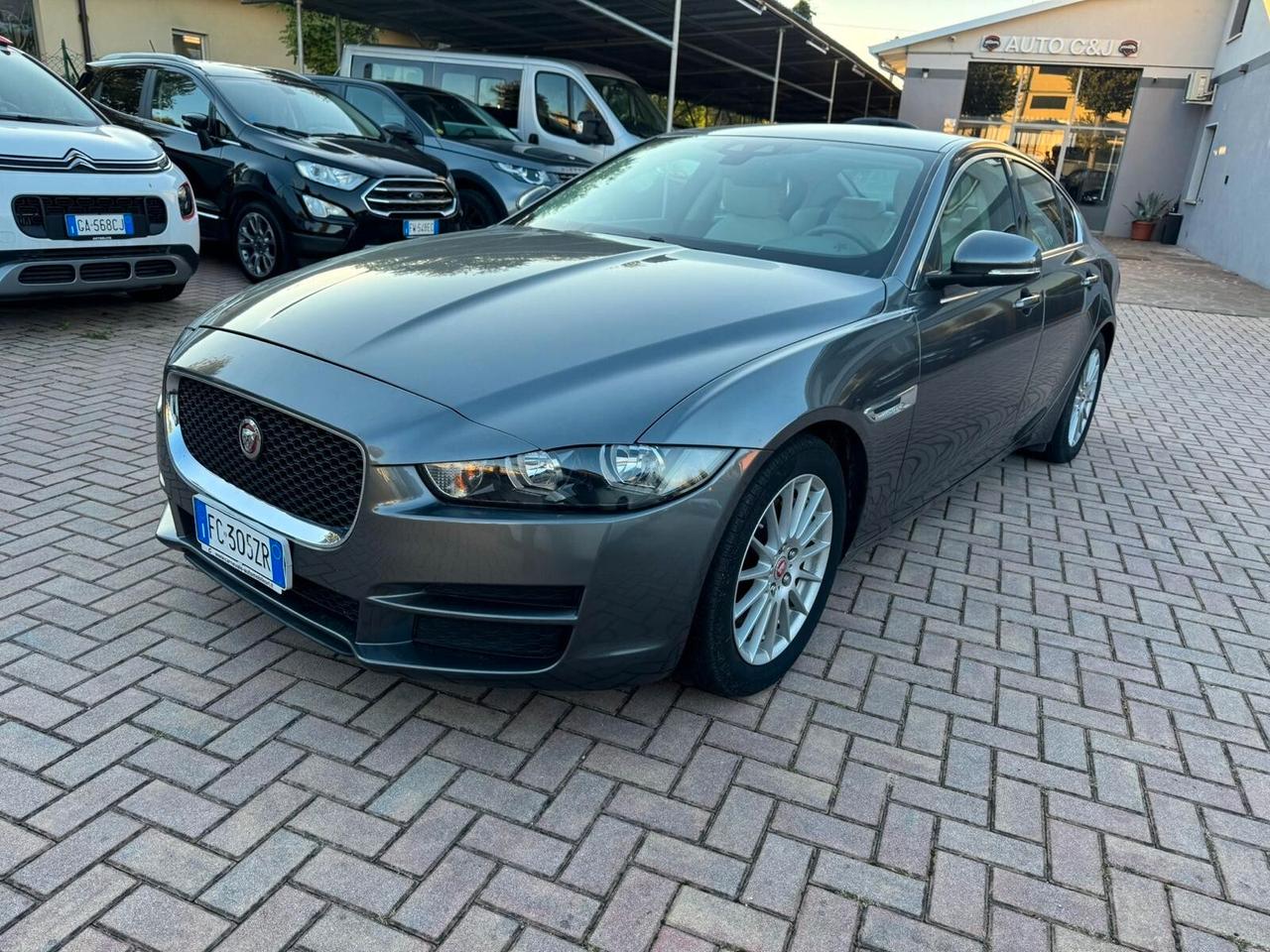 Jaguar XE 2.0 D Turbo aut. Portfolio