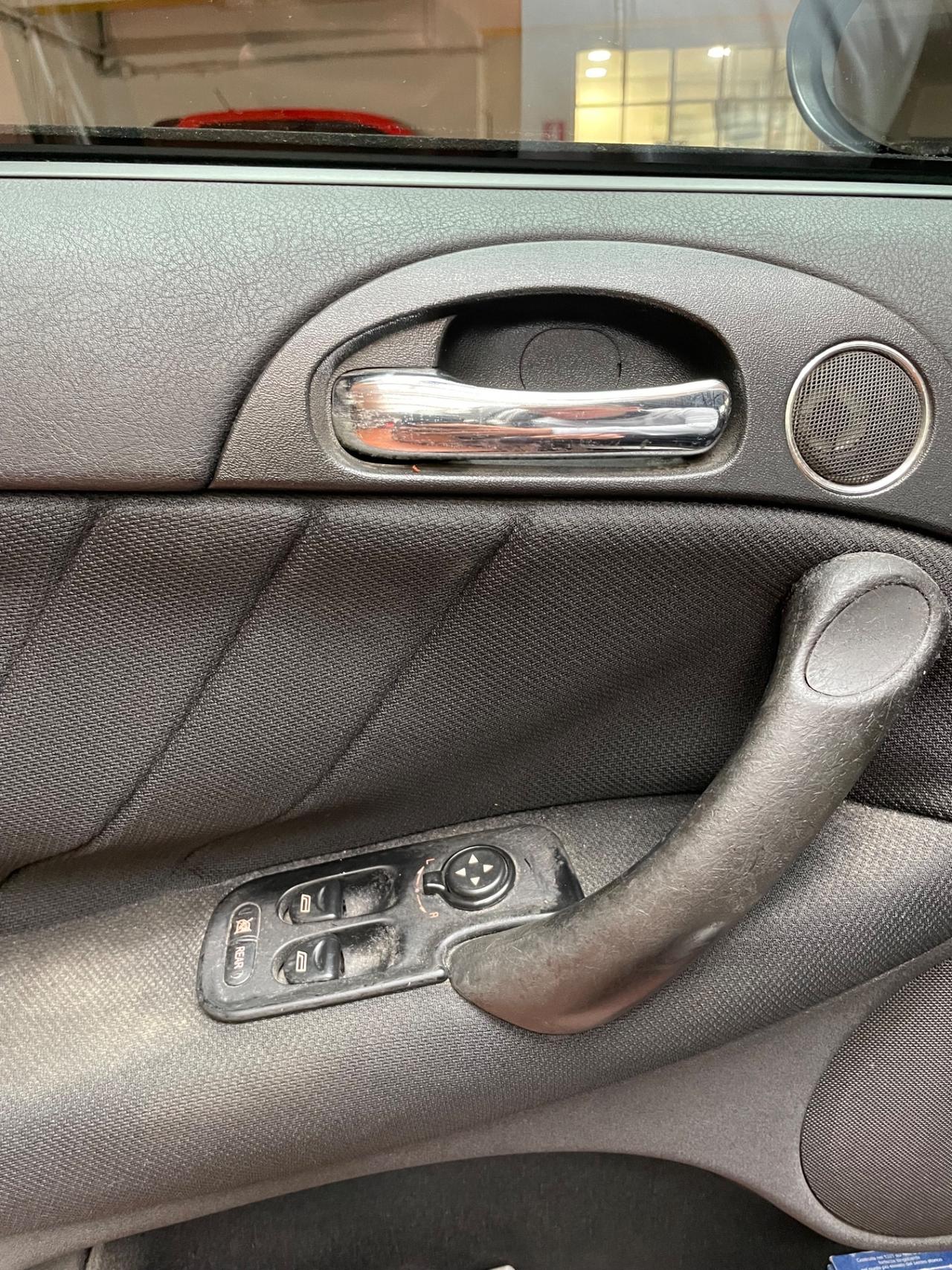 Alfa Romeo 147 1.6 Neopatentati