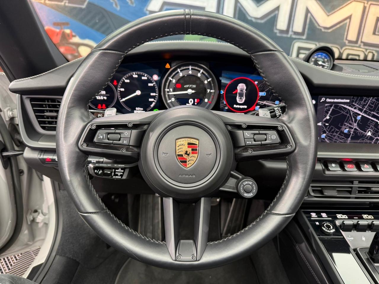 Porsche 911 Carrera 4 GTS Cabriolet (949)