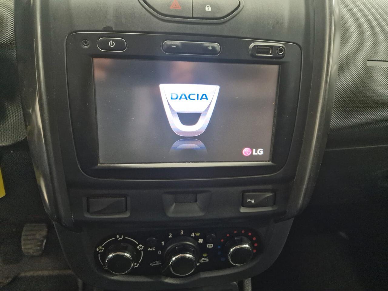 Dacia Duster 1.5 dCi 110CV. 4x4 con Gancio Traino Lauréate