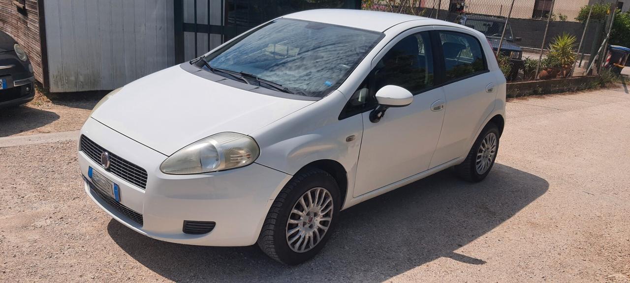 Fiat Grande Punto 1.4 5 porte METANO UNICO PROPRIETARIO