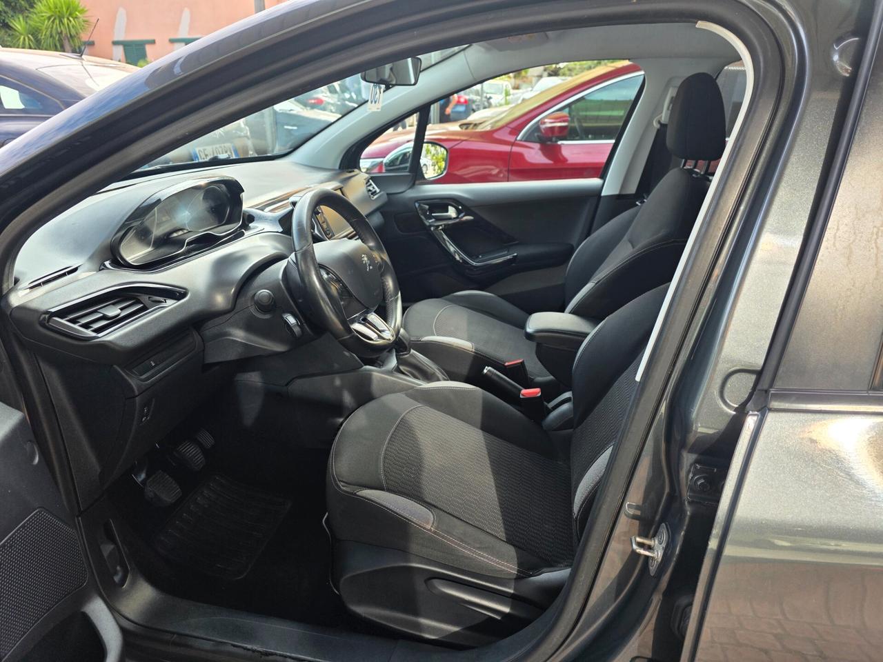 Peugeot 208 BlueHDi 75 5 porte Allure