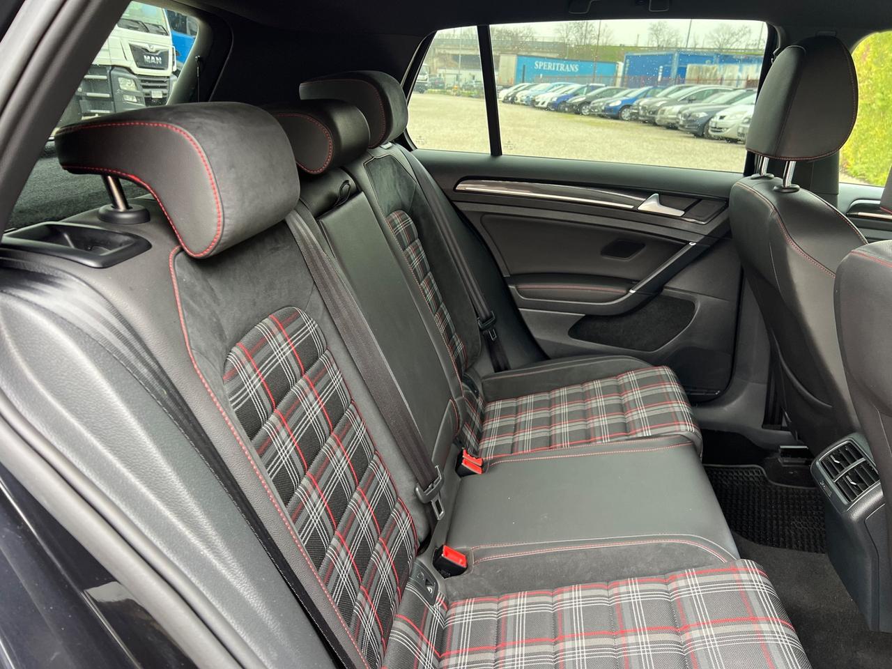 Volkswagen Golf GTI Performance 2.0 TSI DSG 5p. BlueMotion Technology