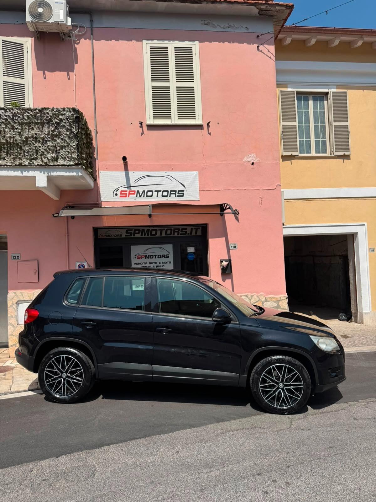 Volkswagen Tiguan 2.0 TDI 140 cv Sport & Style, ADATTA A NEOPATENTATI, TAGLIANDI CERTIFICATI, OTTIMO STATO