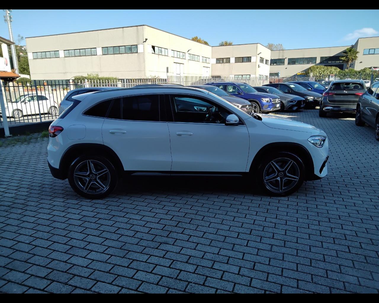 Mercedes-Benz GLA-H247 2020 - GLA 250 e phev (eq-power) Premium auto