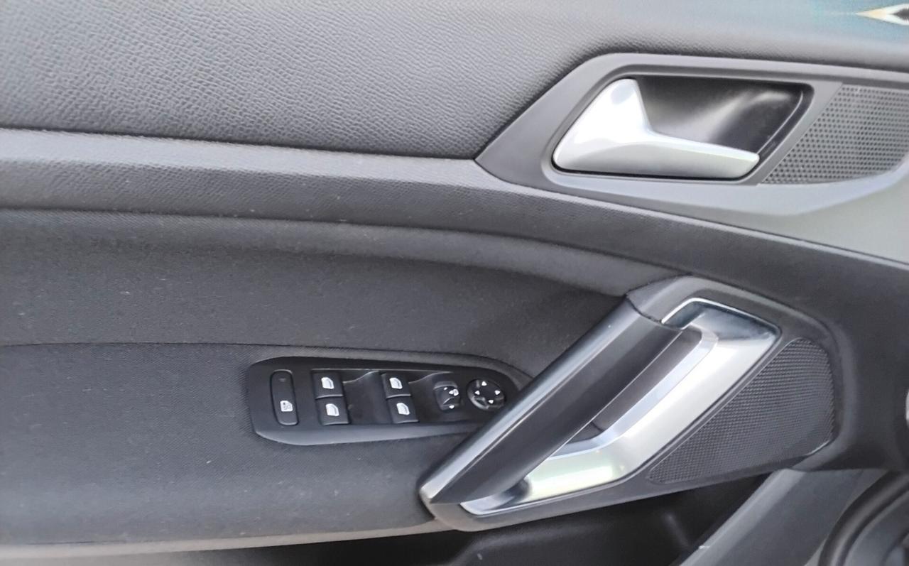 Peugeot 308 BlueHDi 130 S&S Allure