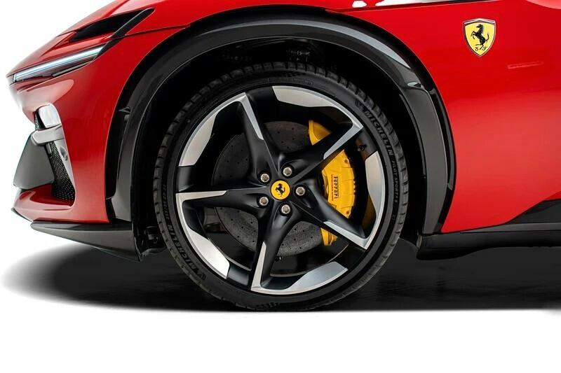 Ferrari Purosangue NOLEGGIO LUNGO TERMINE - LEASING FULL INCLUSIVE
